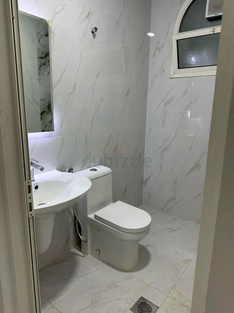 Direct from Owner- Spacious Studio Room, Free Dewa, Wifi, Parking63143965351041111