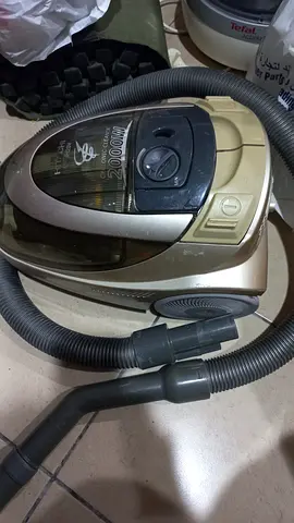 Powerful 2000W Vacuum Cleaner for Sale!