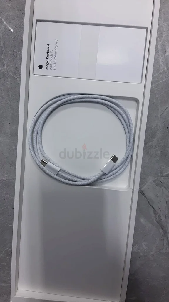 APPLE MAGIC KEYBOARD WITH TOUCH ID  NUMERIC KEYPAD (USB-C) BRITISH  WHITE63253966289411112