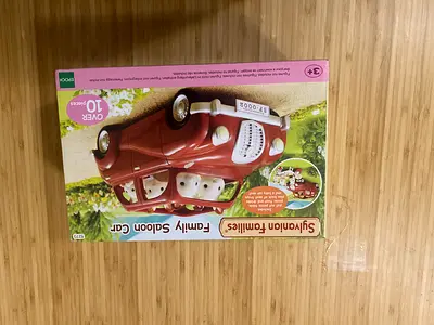 Vintage Sylvanian Families Family Saloon Car - A Must-Have Toy!