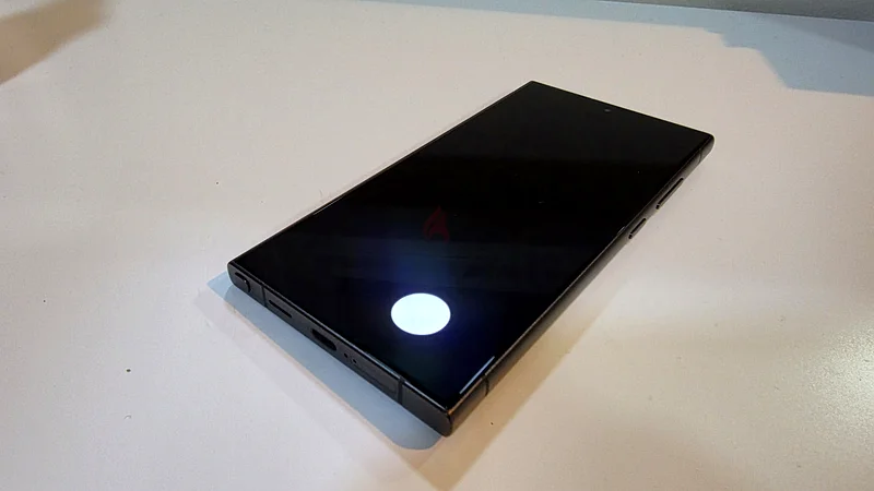 Flawless Samsung S24 Ultra 512gb63221851053827111