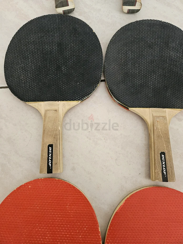 4 x pairs of Table Tennis Rackets  net. Perfect for professionals and Family Fun! 8 branded rac63243674220033113