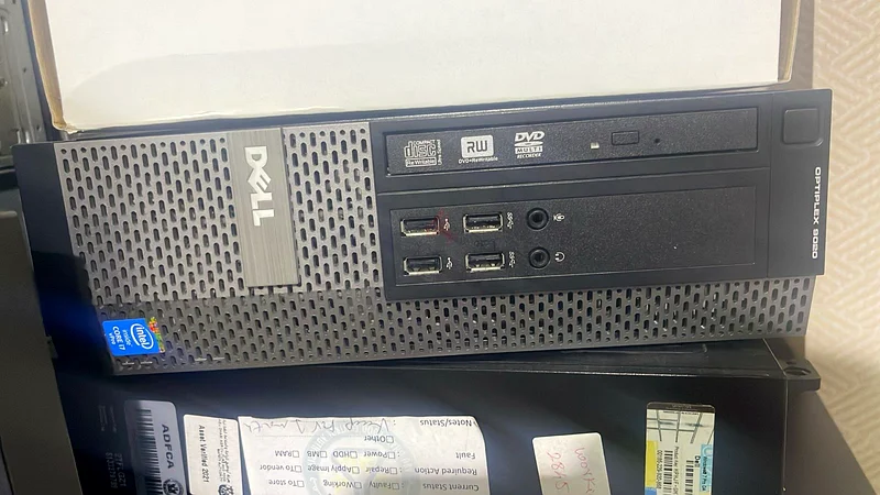 Core i7 and Core i3 computers with screens (4GB/6GB RAM) - Al Nahyan63255537798403111