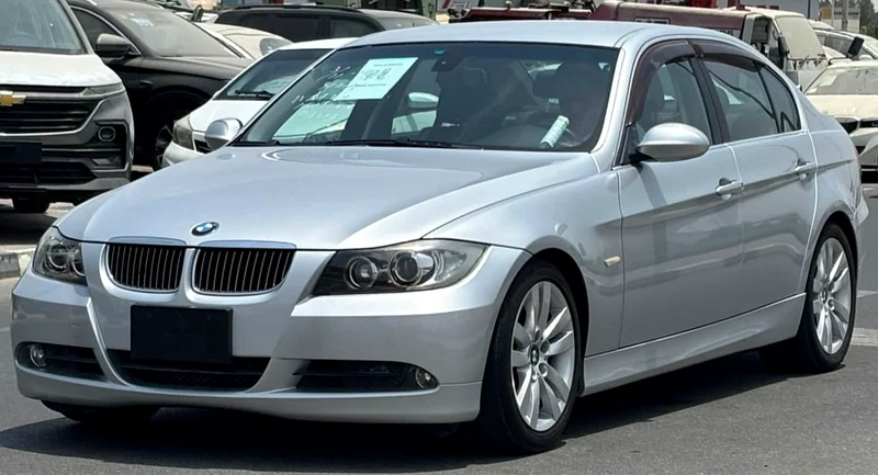 بي إم دبليو | 3 جادّة | 325i | 2006 فقط | 79109 كم | مستوردة من اليابان | سند ملكية نظيف63158801018113111