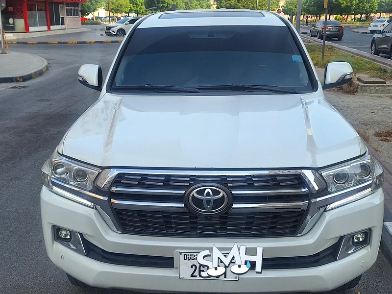 Toyota land cruiser vxr v8 2010 gcc family used very good condition home used accdant free new tyres63157882294403114