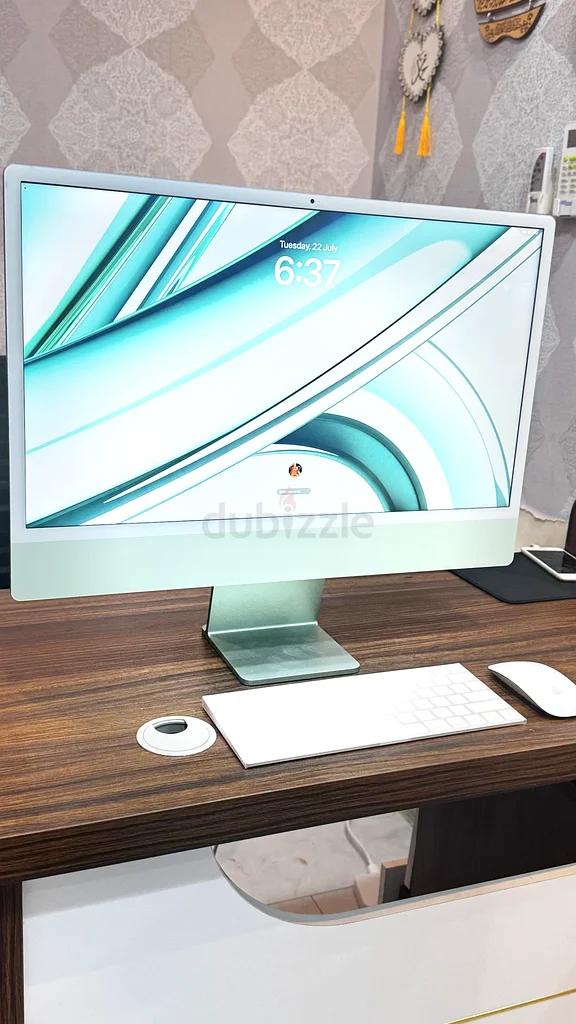 أبل آيماك 24 بوصة 2021، شريحة آبل إم1، وحدة معالجة رسوميات ثمانيّة النوى، 8 جيجابايت ذاكرة وصول عشوائي، 256 جيجابايت تخزين، شاشة ريتينا 4.5 كيه، باللون الرمادي63167119552130112