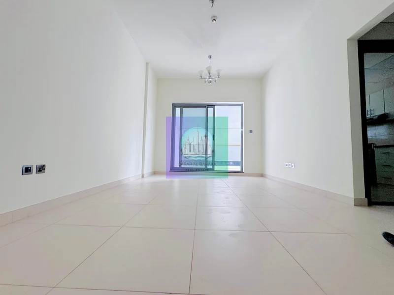 بالقرب من فوكو / بالقرب من نسيمة / بالقرب من كونراد / بالقرب من مركز التجارة العالمي63268478470659114