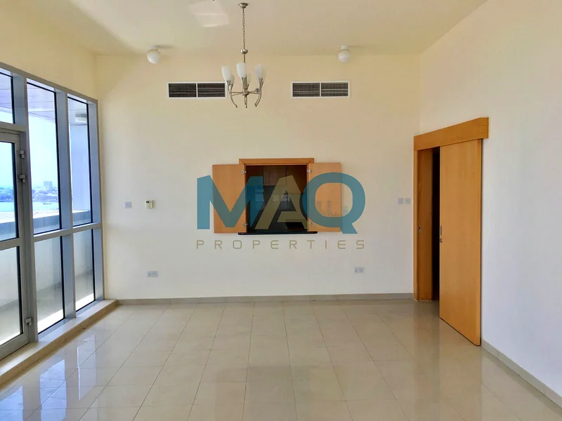 منظر على البحر | طابق عالي | موقع مميز63856099893505111