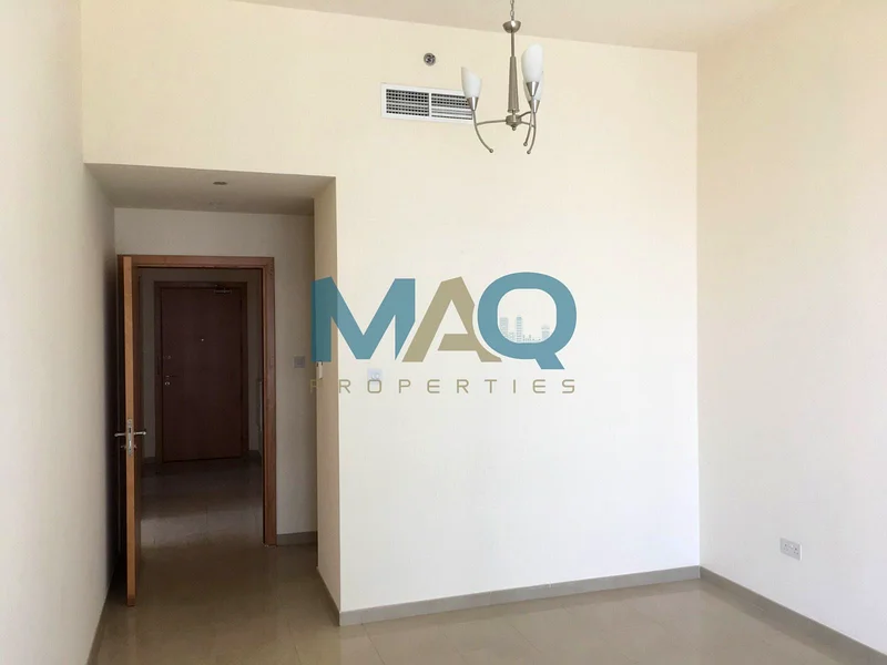 منظر على البحر | طابق عالي | موقع مميز63856099893505113