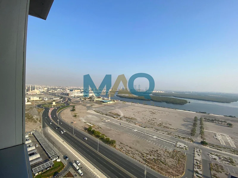 منظر على البحر | طابق عالي | موقع مميز63856099893505110