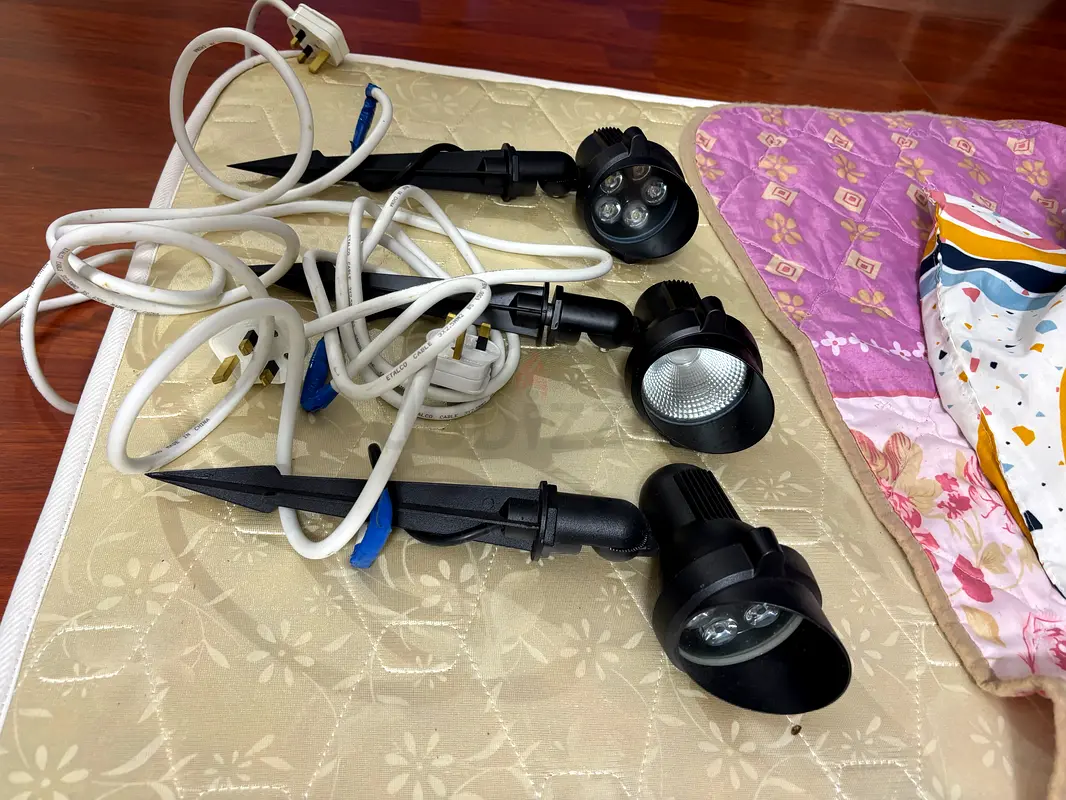 New LED Garden Lights - 60 aed