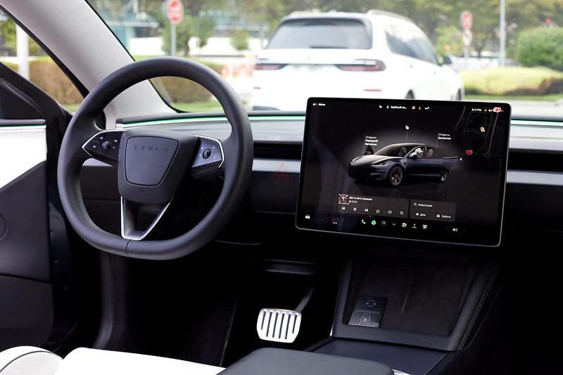 Tesla performance 3 GCC 202463156040482049112
