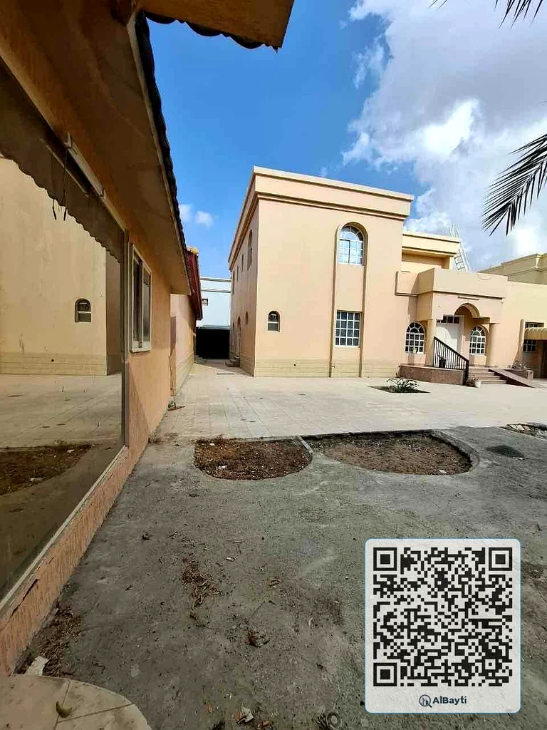 Good quality big size good location villa for sale63870241305218113