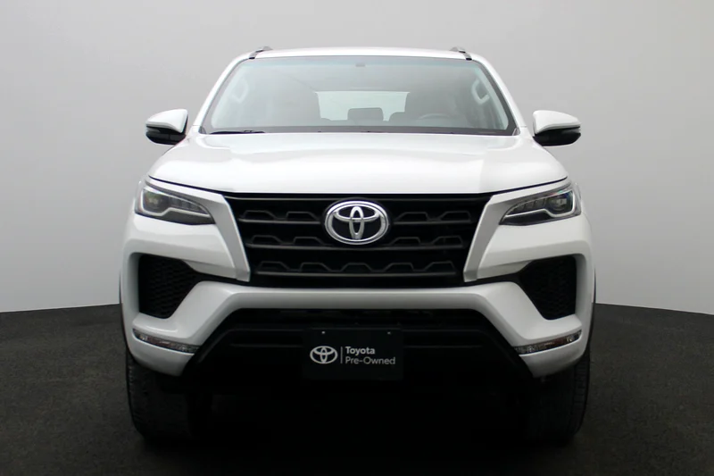 TOYOTA FORTUNER 5 DR P 2.7L AT EXR RA63157443980162111