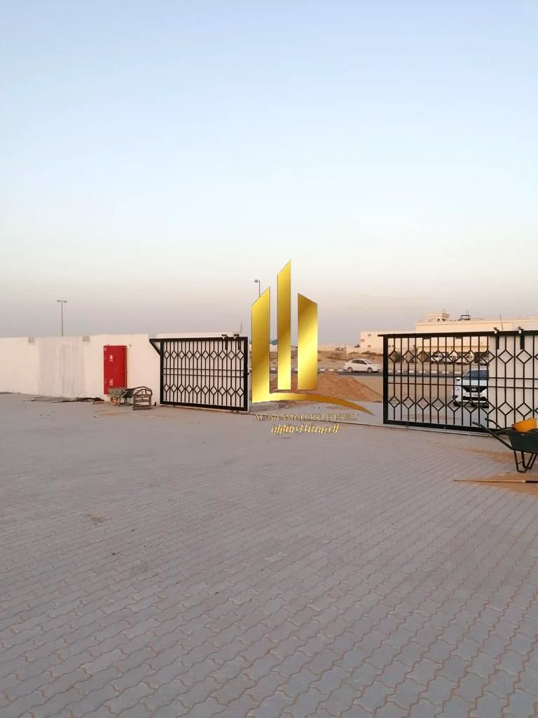 Ready-made fence for sale in Al-Saj'a Industrial City, next to the car and auction scrapyard63196115663490111