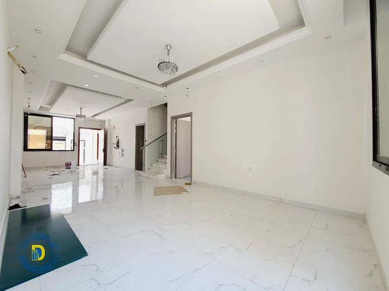 For sale, a townhouse at an attractive price in Al Zahia, 5 rooms with a roof and a large setback area, freehold and bank financing63251326617219112