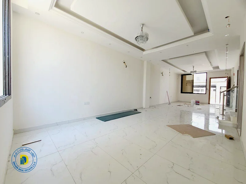 For sale, a townhouse at an attractive price in Al Zahia, 5 rooms with a roof and a large setback area, freehold and bank financing63251326617219113