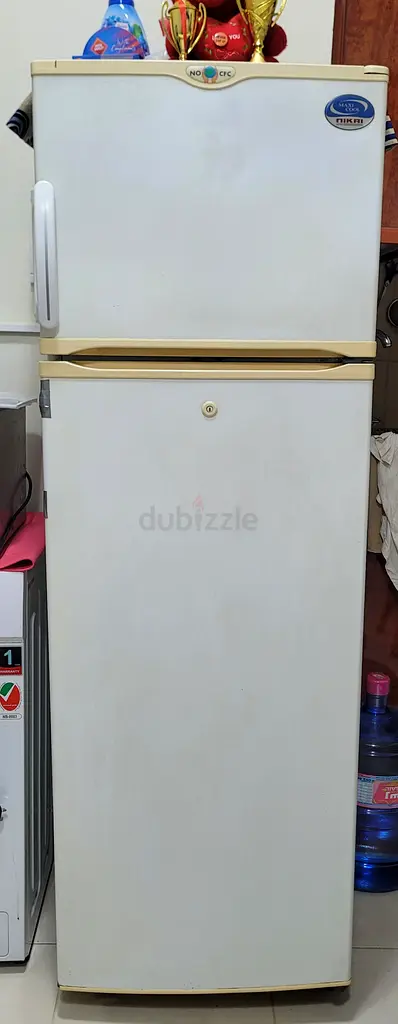 Reliable Refrigerator for Your Kitchen: Great Condition!