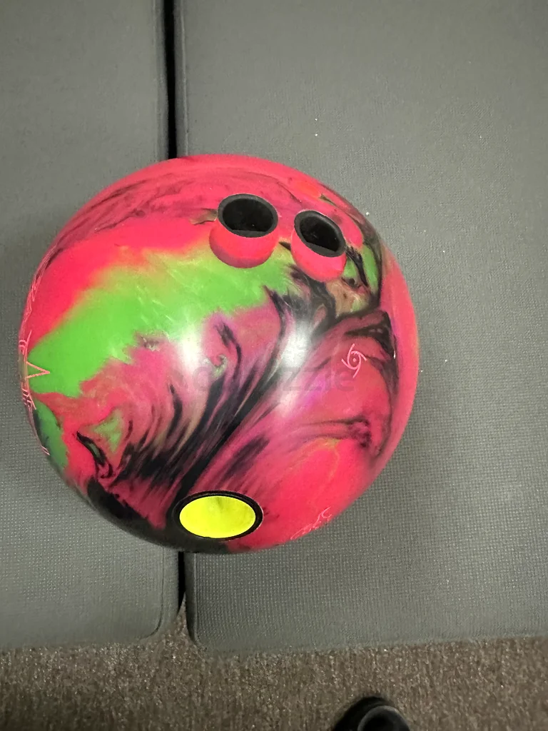 Vibrant Storm Bowling Ball for Sale!63169465590273111