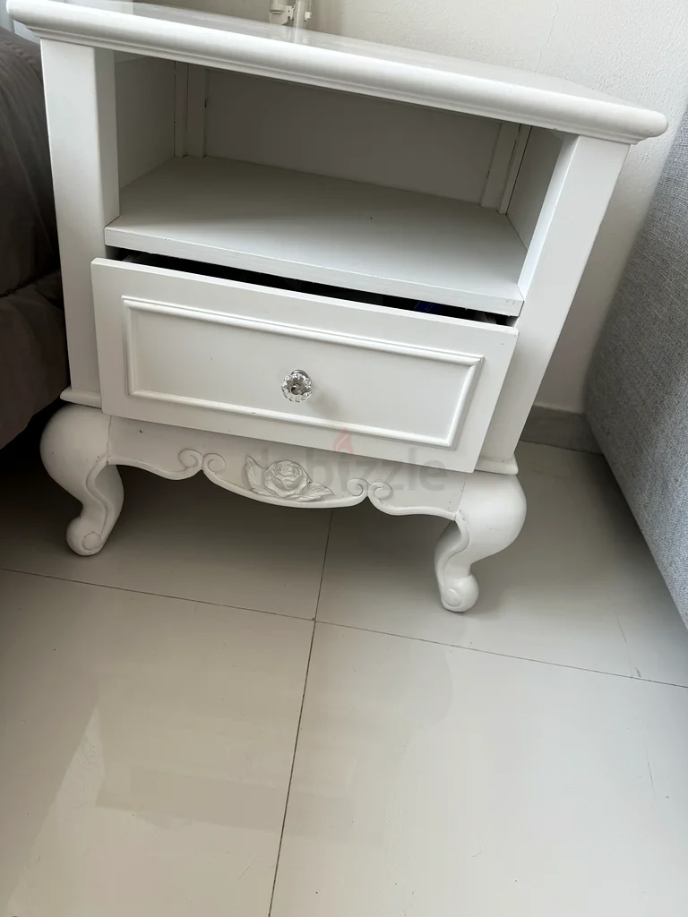 Side table for the terrace63219341616643111