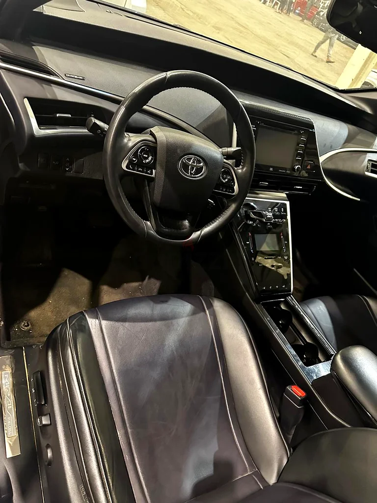 Toyota Mirai 2018 for sale, fully equipped specifications63157885935490111