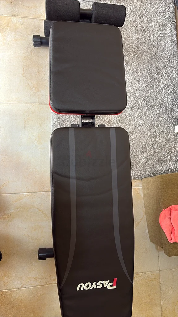حول روتين التمرين الخاص بك مع مقعد الأوزان القابل للتعديل!63242168003587111