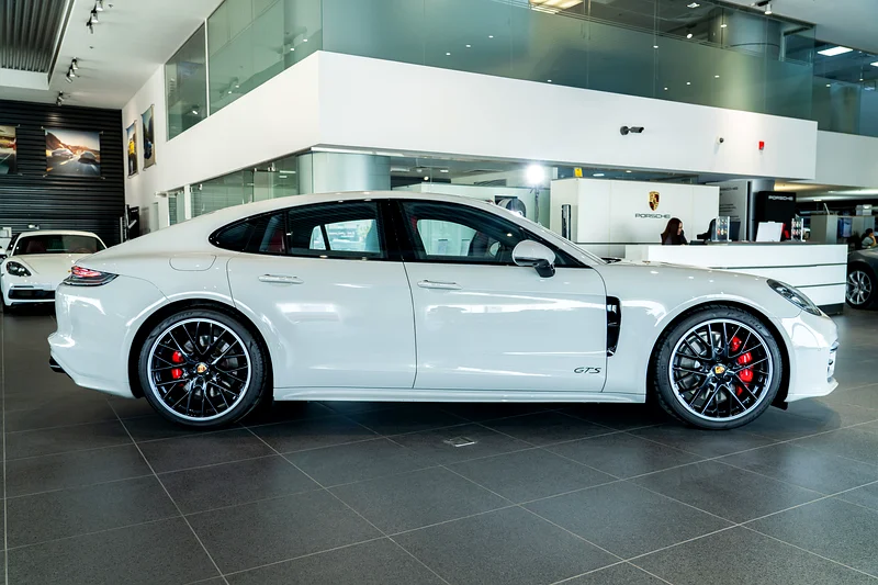 Porsche Panamera GTS REF# USD2152 2 Yrs Warranty63156541477251112