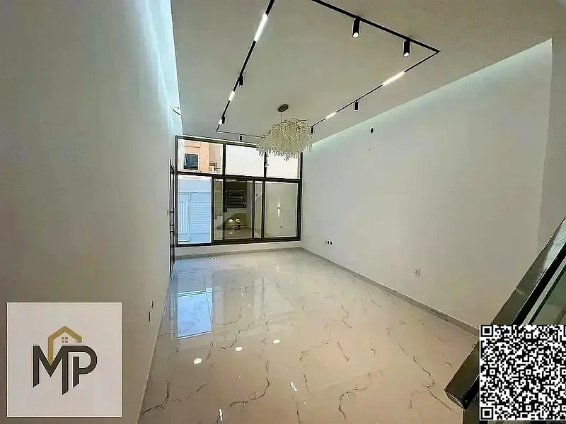 فيلا فاخرة من 3 طوابق للبيع، ملكية حرة مدى الحياة، تشمل رسوم التسجيل ورسوم الملكية63899337036290114