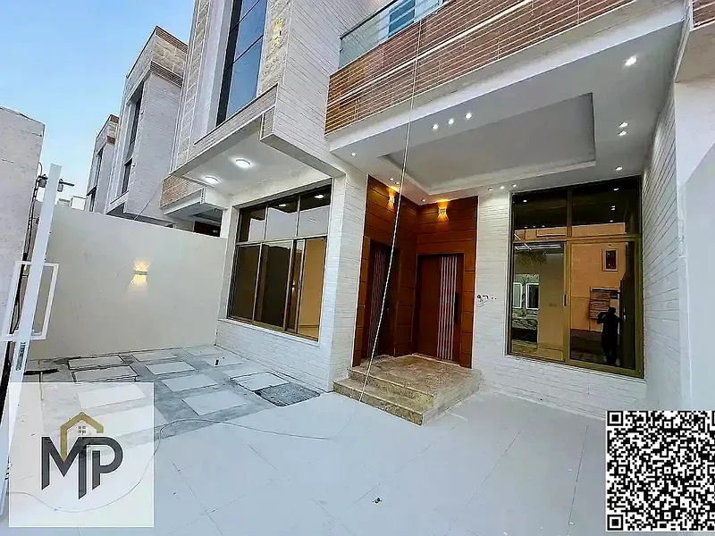فيلا فاخرة من 3 طوابق للبيع، ملكية حرة مدى الحياة، تشمل رسوم التسجيل ورسوم الملكية63899337036290111