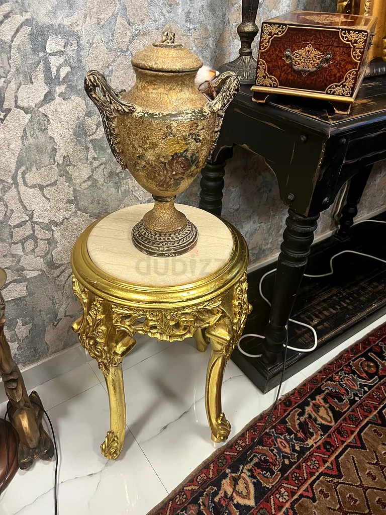 Classic golden table63217825290241114