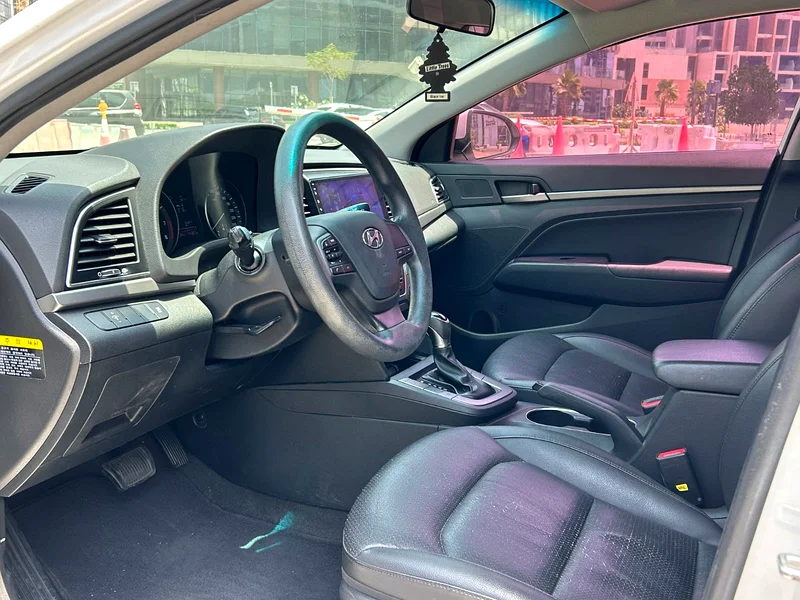2019 | HYUNDAI AVANTE | LOW MILEAGE63157444273537113