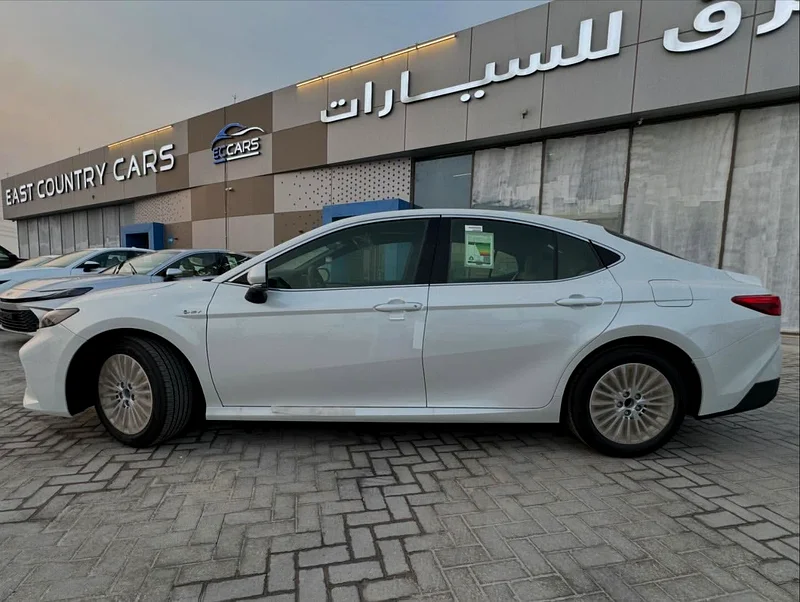 تويوتا كامري هايبرد 2.5 لتر منطقة الخليج63152290938755111