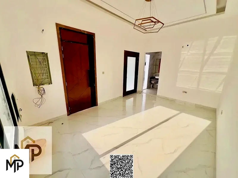 Distinctive villa for sale in Al Helio - Ajman, strategic location close to all services, schools and mosque63899230890370114