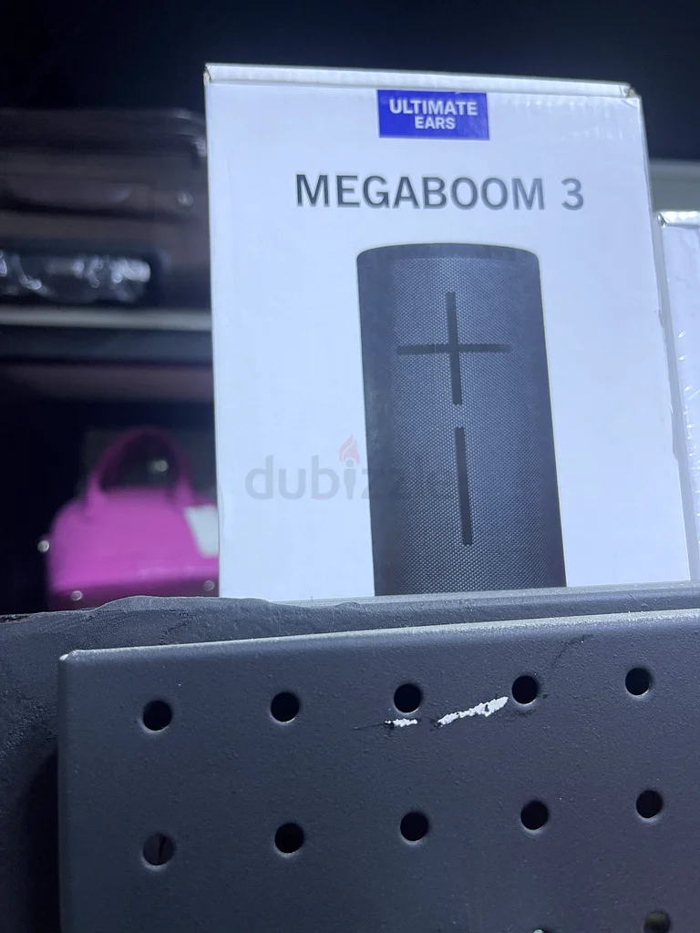 Mega boom 3 speaker Bluetooth63263520439043111