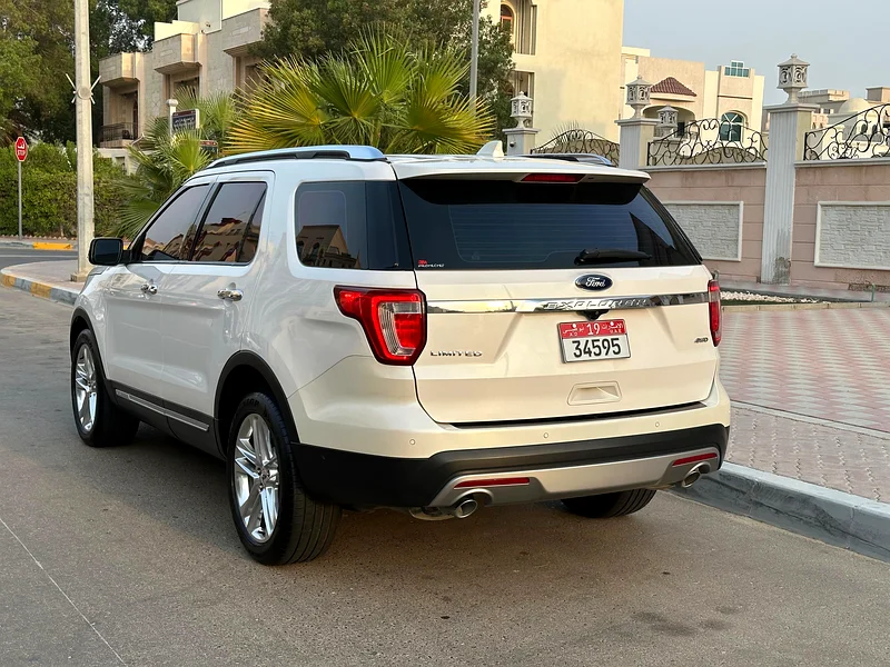 Ford Explorer Limited  خليجي موديل 2017 ، صبغة وكالة كامل شرط الفحص بدون اي نقطة صبغ.63151402683649114