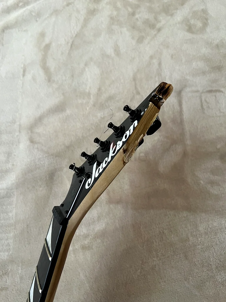 The guitar is good for mental health, but my father took it away from me.632278052071711120