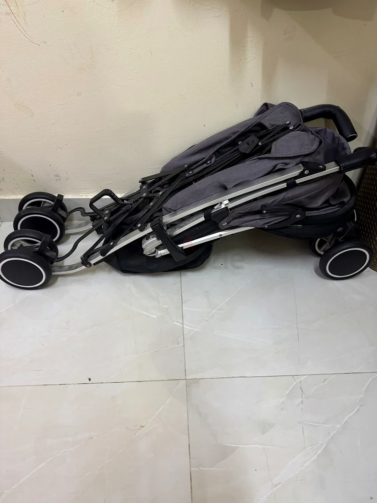 Stroller63206873122690112