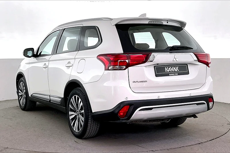 2021 Mitsubishi Outlander GLX Midline  • Big Price Drop • Lowest Price Guaranteed • 42486763155552836483114