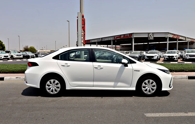 TOYOTA COROLLA 2020 HYBRID 
AVAILABLE ON CASH AND BANK FINANCE ZERO DOWN PAYMENT NO HIDDEN CHARGES63157886453635114