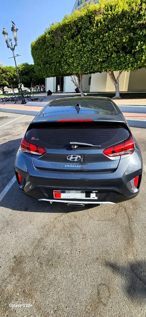 Hyundai Veloster for selling.63156541293186111