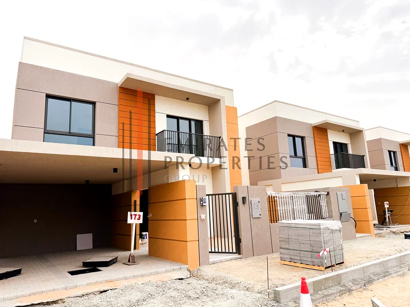 |PAY 192,000 DP| 1% MONTLY| 3BHK + STUDY TOWNHOUSE FOR SALE63249746629250111