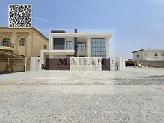 Property Details:

Land Area: 4,300 sq.ft

Built-up Area: 4,000 sq.ft

5 Bedrooms

7 Bathrooms

S