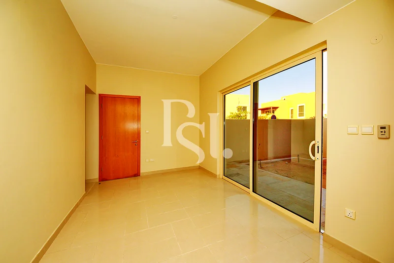 Spacious Layout | Prime Location | Great Investment63248229897475114