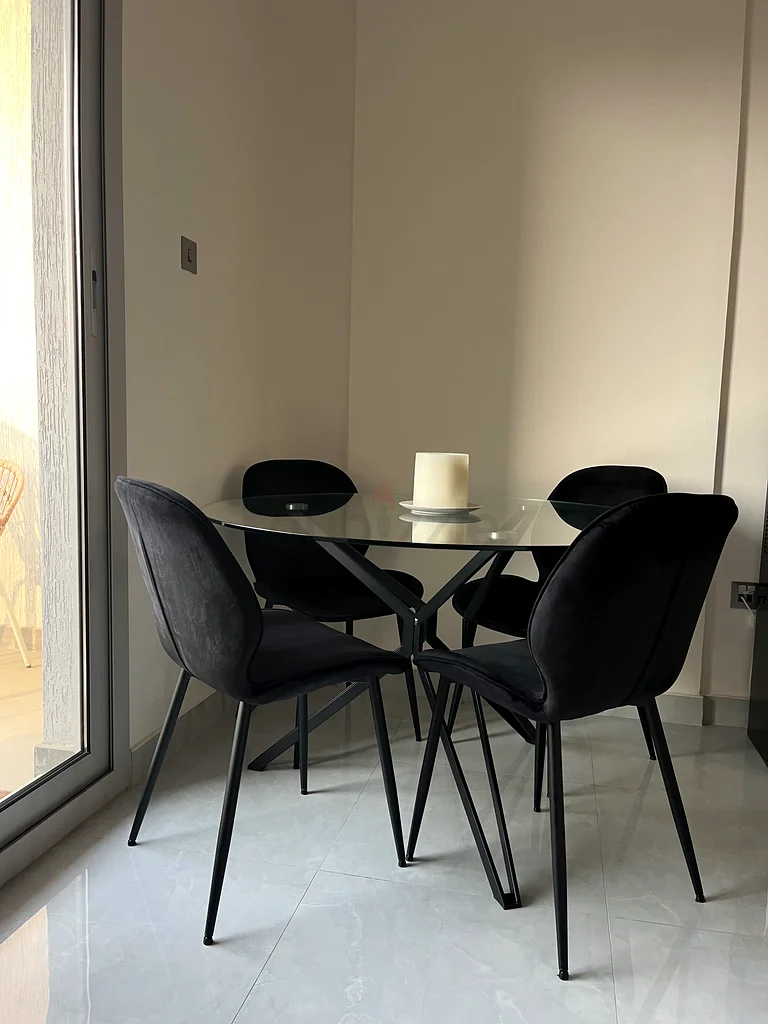 Modern Glass Dining Table with Elegant Chairs63216833294722111