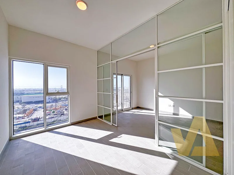 Vacant / Downtown View / High Floor64044326452099112