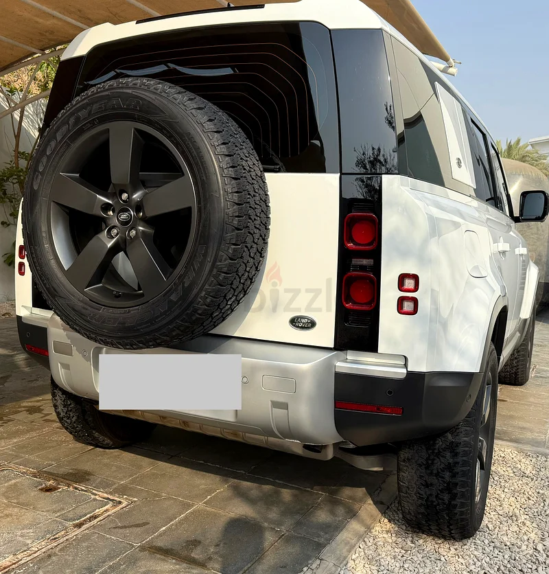 White Defender 110 HSE P400 GCC Altayer Premier Motors63156041010179112