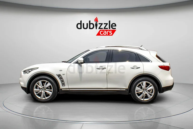 AED 940/month | 2016 Infiniti QX70 Luxury | GCC Specs | Ref#34458063155091682690114