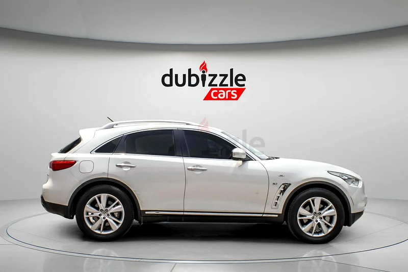 AED 940/month | 2016 Infiniti QX70 Luxury | GCC Specs | Ref#34458063155091682690113