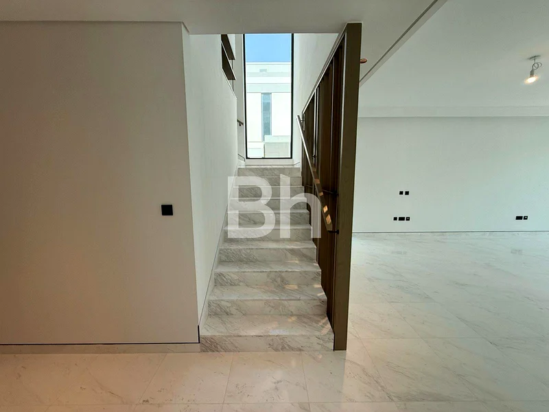 Marble Floor | Close to Park | All Upgrades63735585118209113