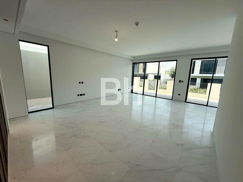 Marble Floor | Close to Park | All Upgrades63735585118209111